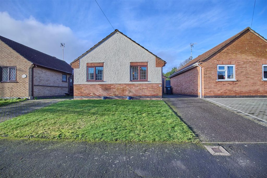 Property photo 1 of 10 Woodbank Burbage 8.Jpg