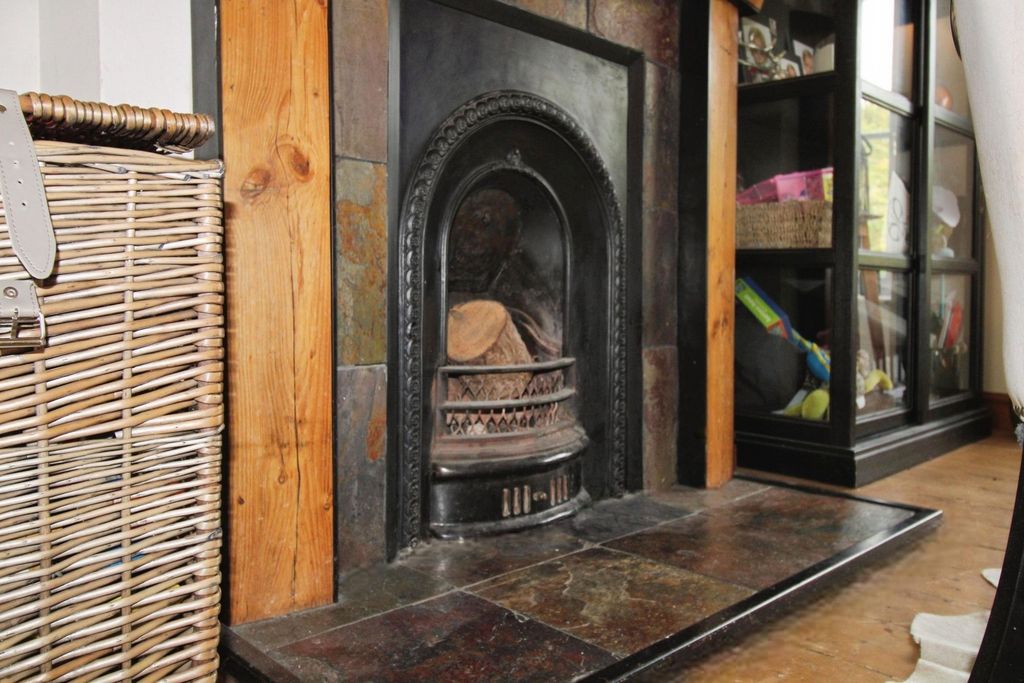 Property photo 3 of 16