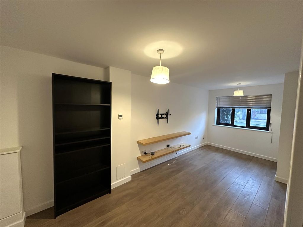 Property photo 3 of 17 Img_1702.Jpeg