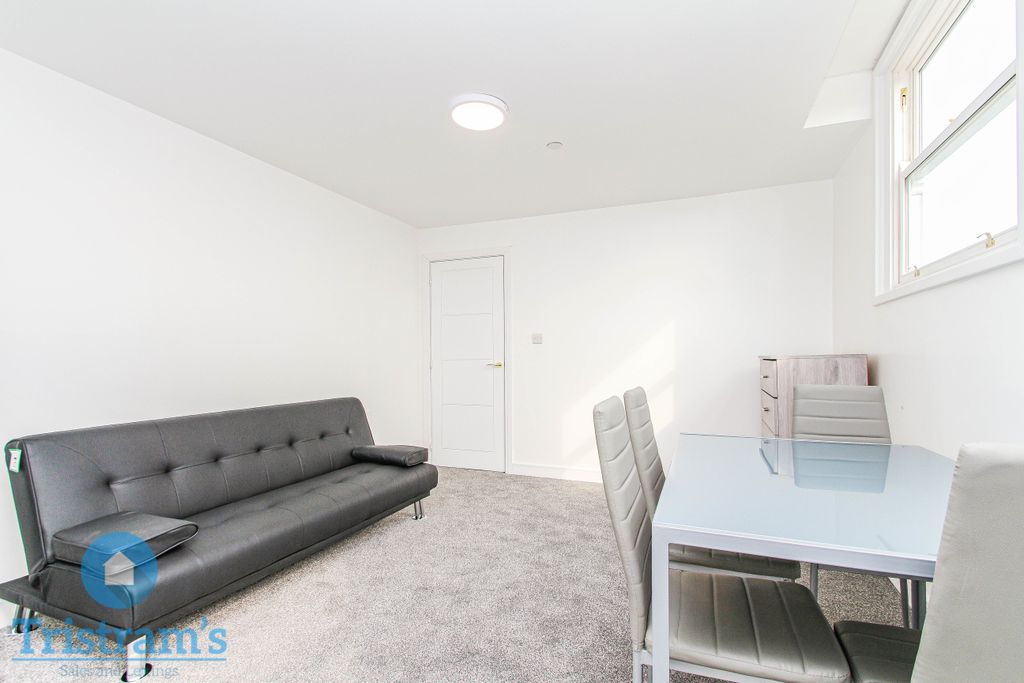 Property photo 2 of 12 Img_8512