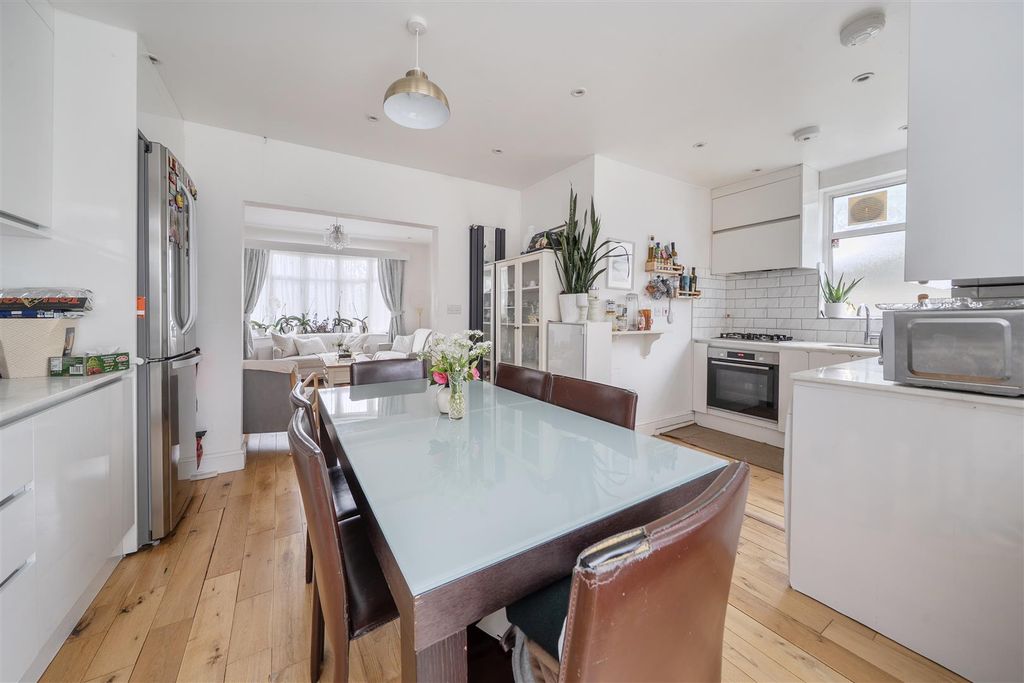 Property photo 1 of 13 Kitchen Diner.Jpg