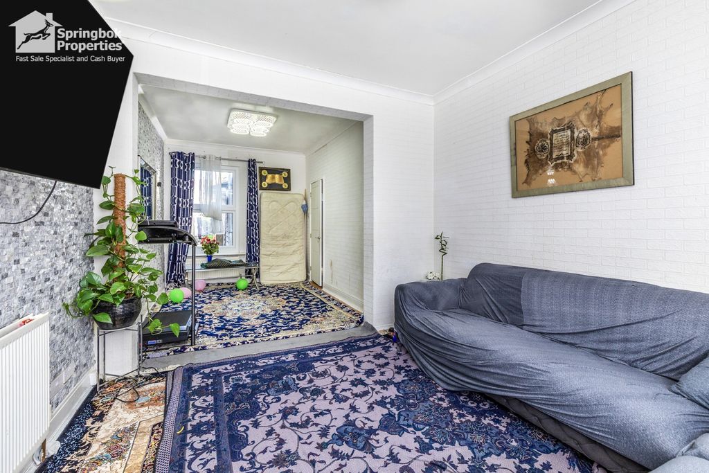 Property photo 3 of 13 Image 3