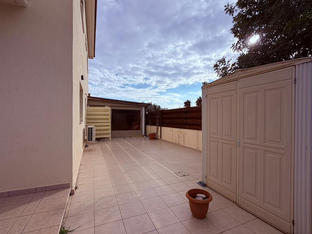 Property photo 3 of 23