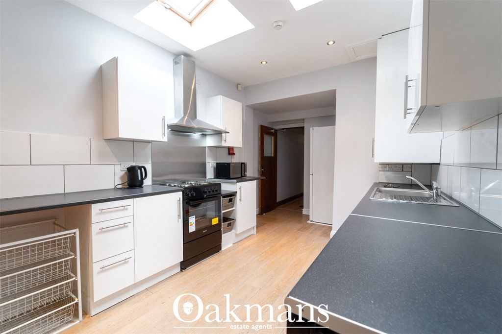 Property photo 3 of 11 Picture No. 32