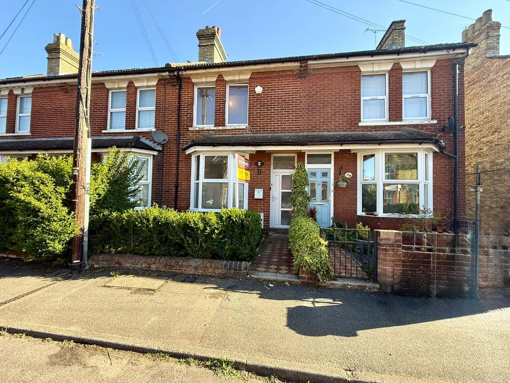 Property photo 2 of 17