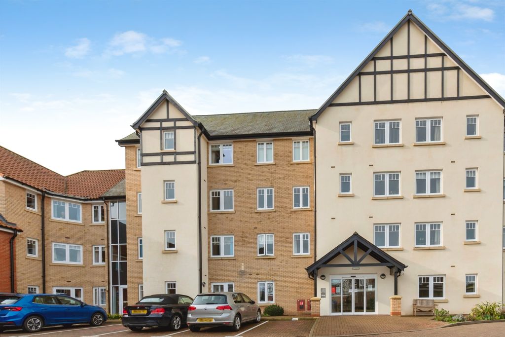 Property photo 1 of 15