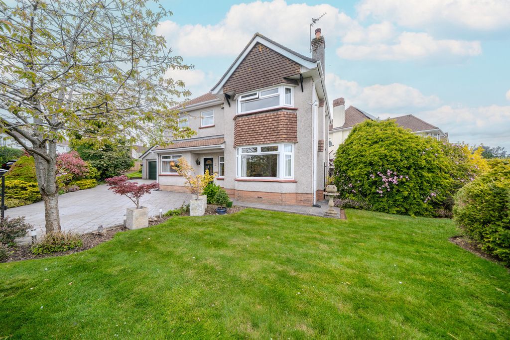 Property photo 1 of 35