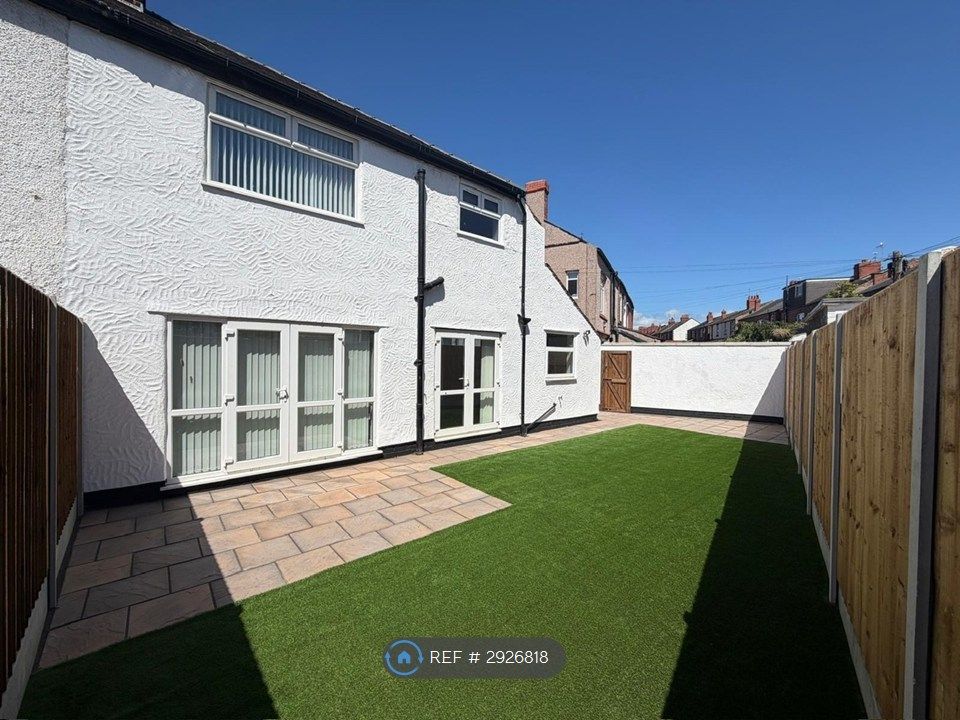 Property photo 2 of 21