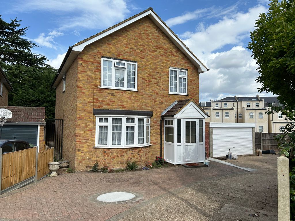 Property photo 1 of 15