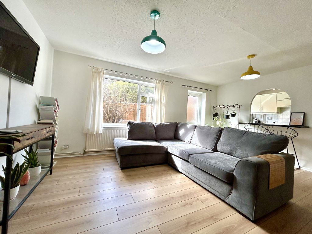 Property photo 2 of 11