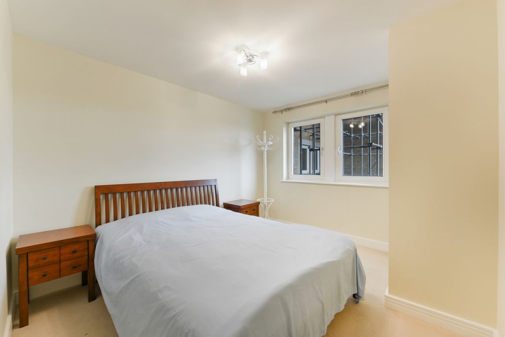 Property photo 2 of 17 Picture No. 19