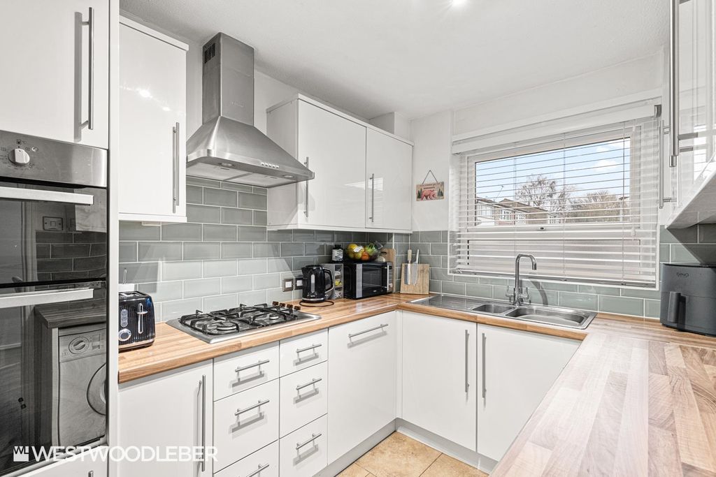 Property photo 3 of 24 Glenesterclose_12.Jpg