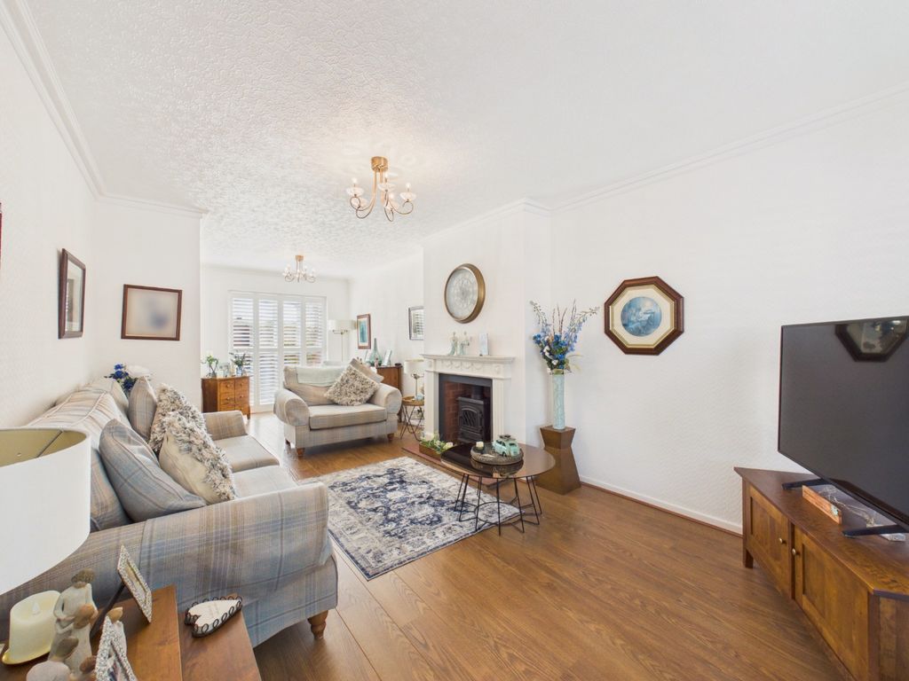 Property photo 3 of 29 5359386