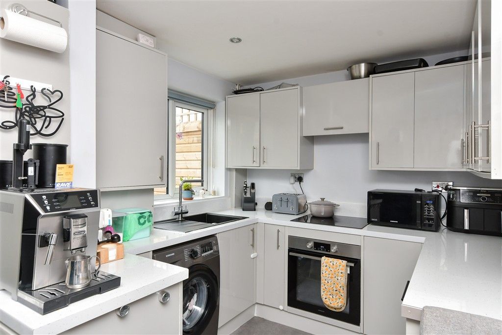 Property photo 3 of 8 Kitchen/Diner