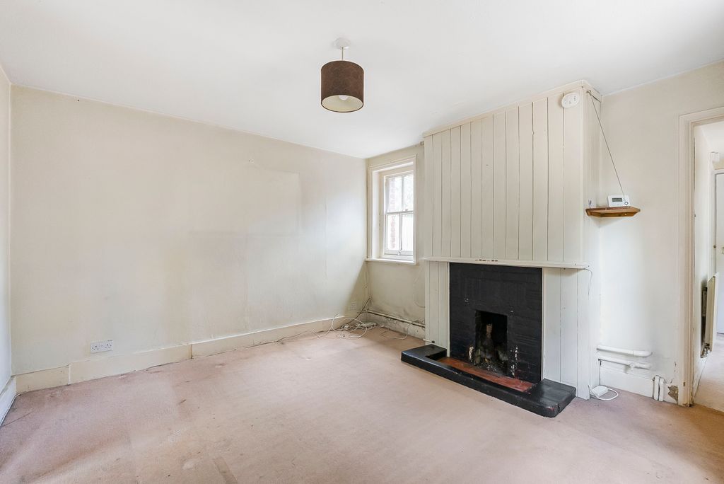 Property photo 3 of 12 Dining Room