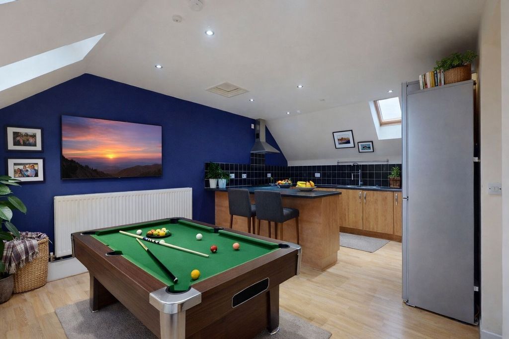 Property photo 1 of 23 4884000