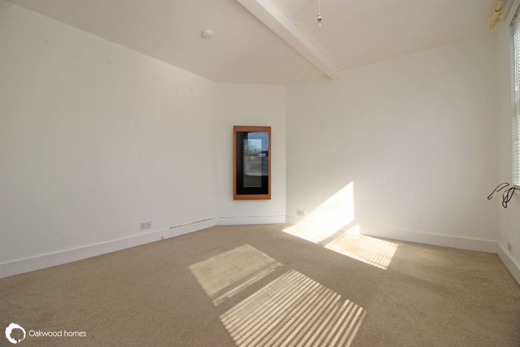 Property photo 3 of 14 Photo