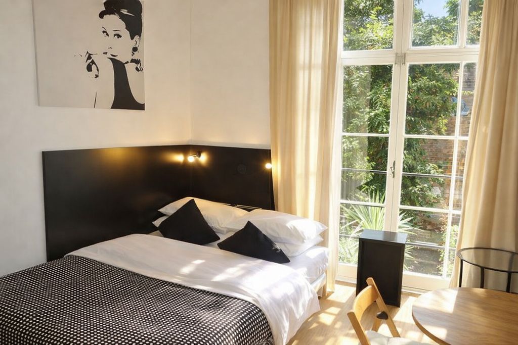 Property photo 1 of 6 4935960