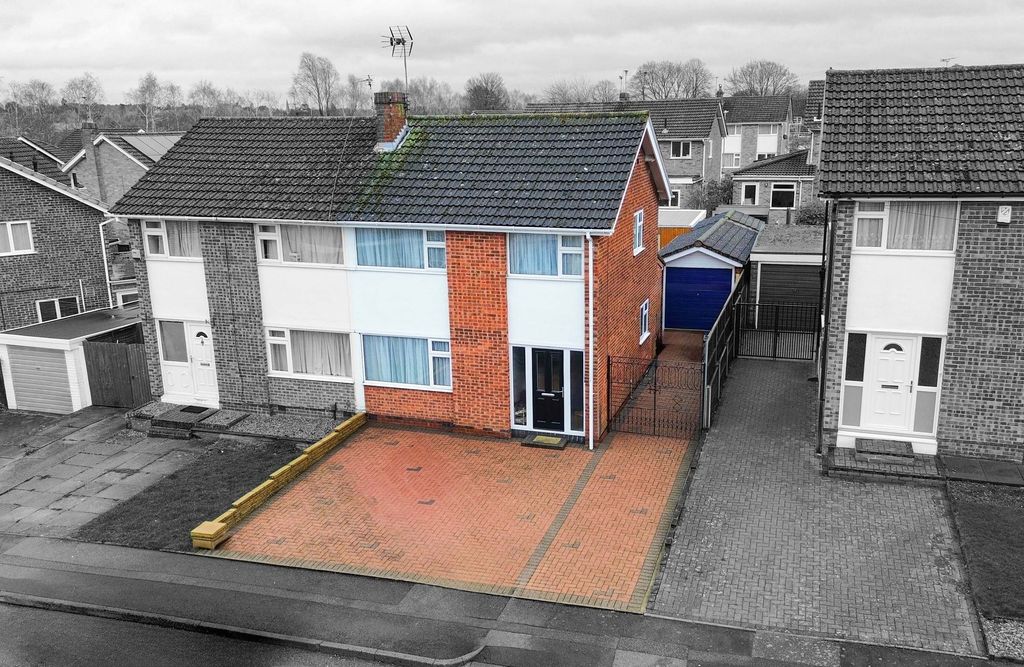 Property photo 1 of 24