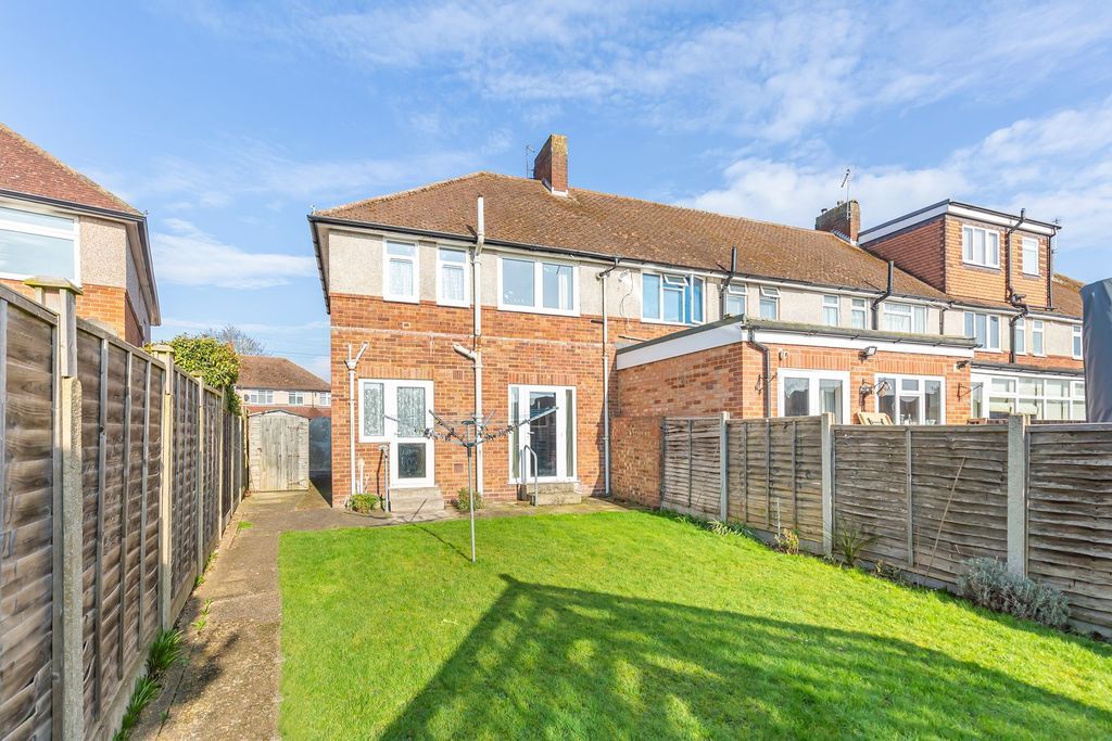 Property photo 2 of 22