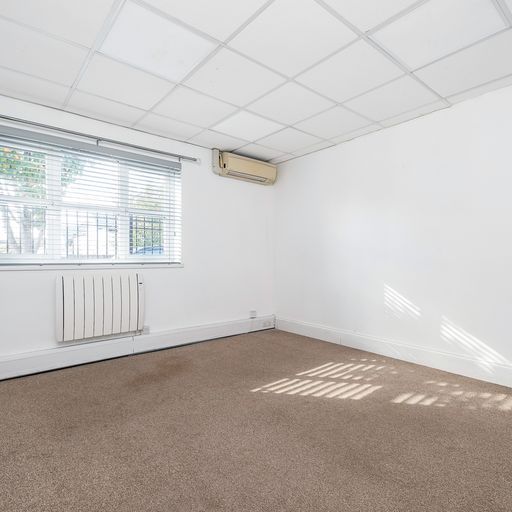Property photo 3 of 8 Rec