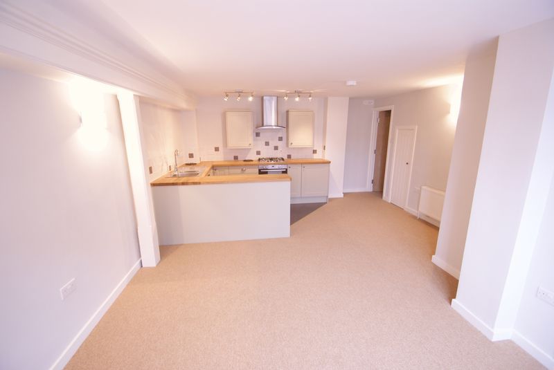 Property photo 3 of 11 Photo 2