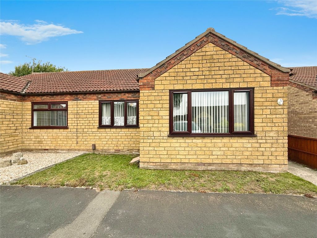 Property photo 1 of 10 Outside