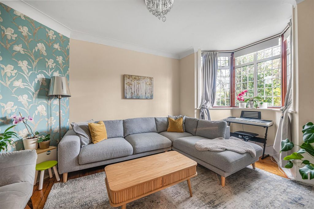 Property photo 2 of 18 9_65742.Jpg