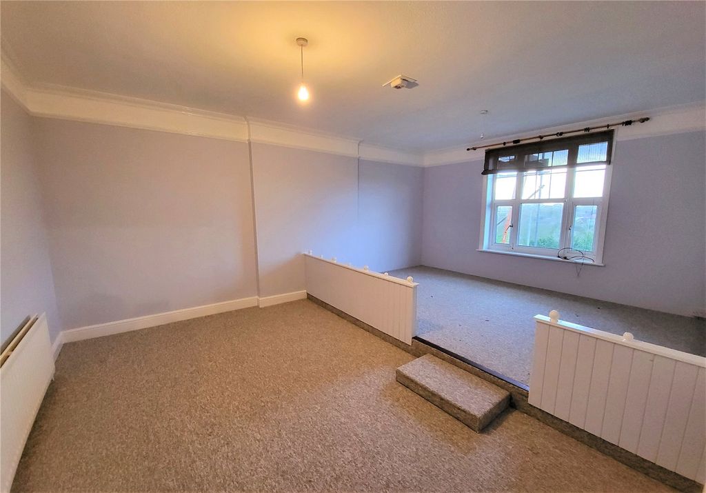 Property photo 2 of 6 Picture No. 07
