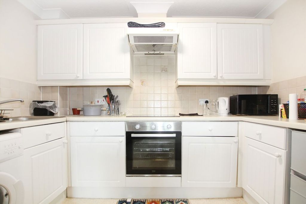 Property photo 3 of 4
