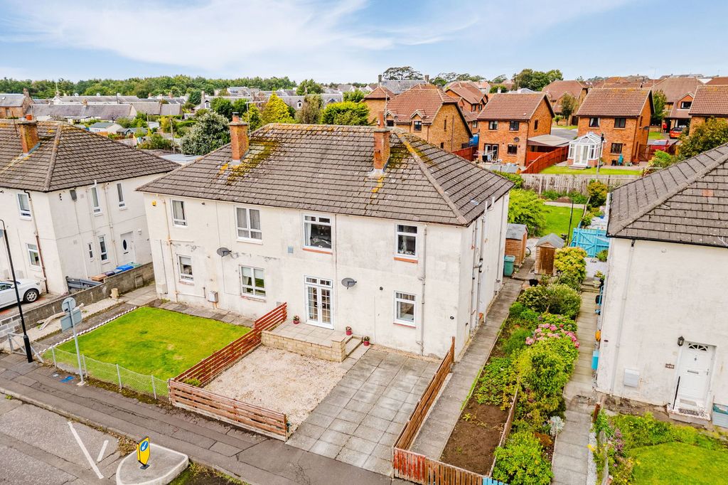 Property photo 1 of 32