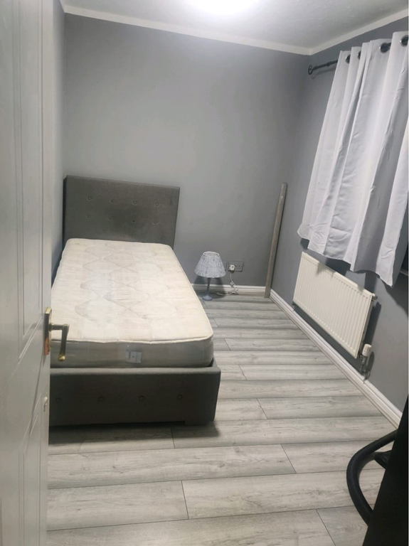 Property photo 1 of 4