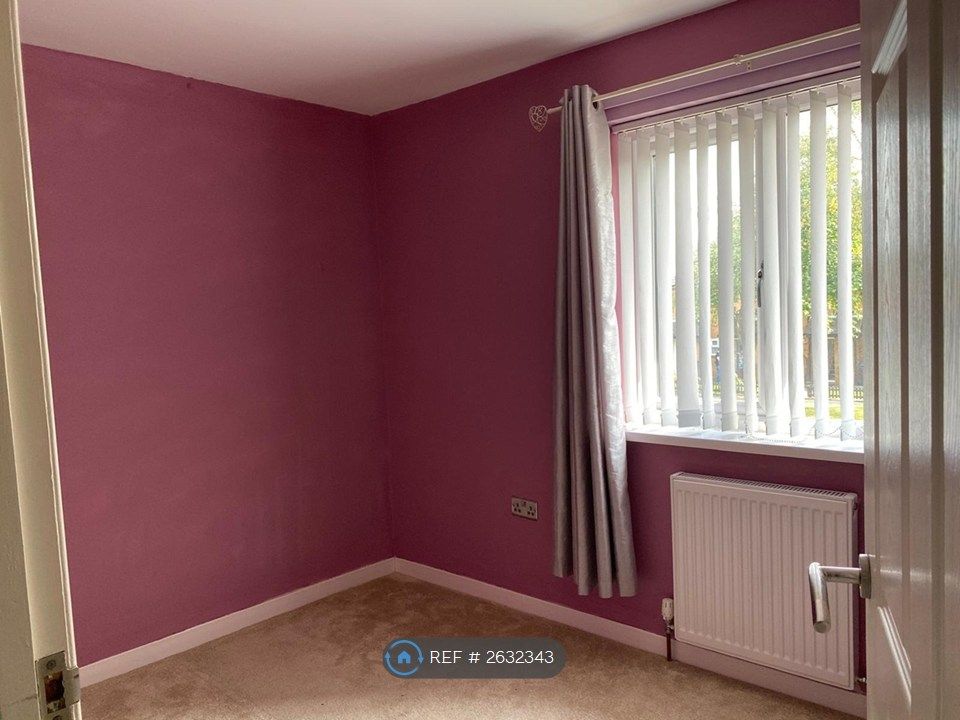 Property photo 3 of 13 Bedroom 3