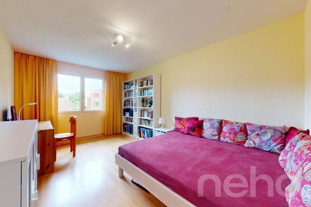 Property photo 3 of 11