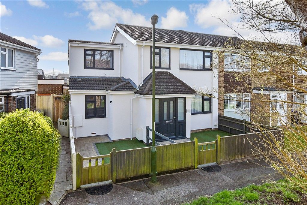 Property photo 1 of 17 External (Web)