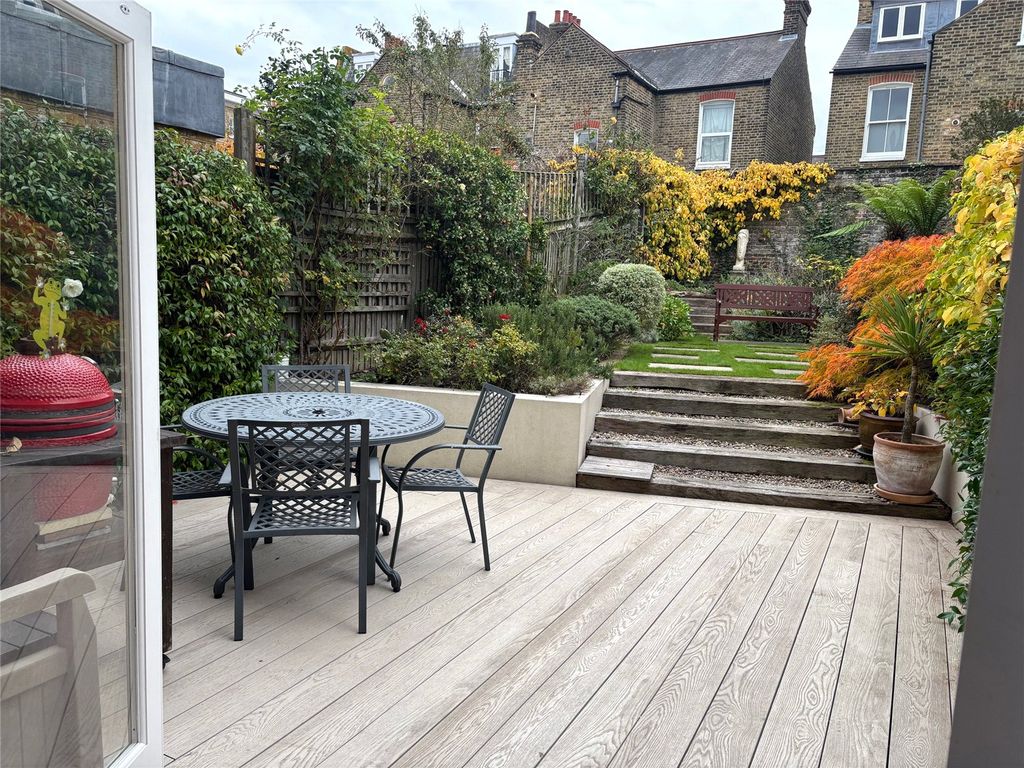 Property photo 3 of 16 Picture No. 31