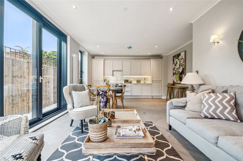 Property photo 1 of 11 Picture No. 54