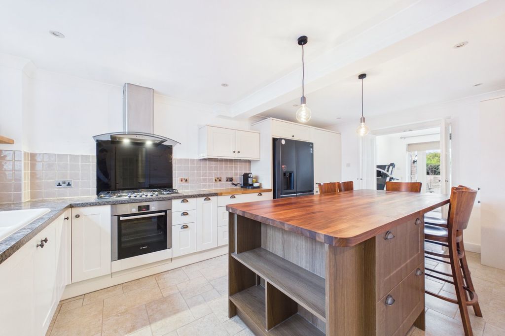 Property photo 2 of 13 Picture No. 06