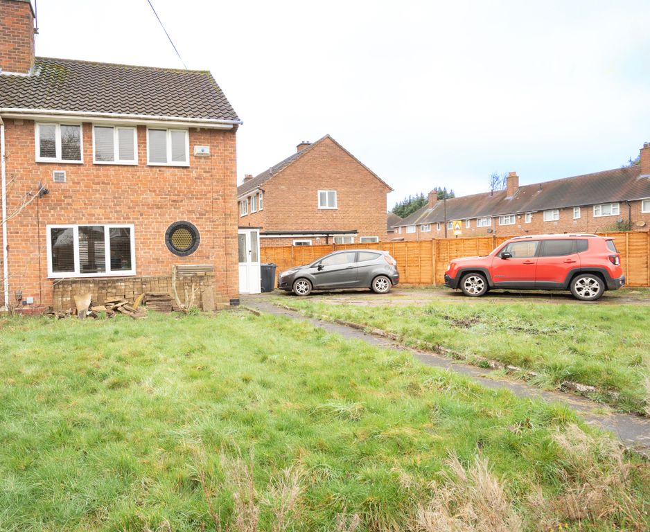 Property photo 2 of 12 2. Front