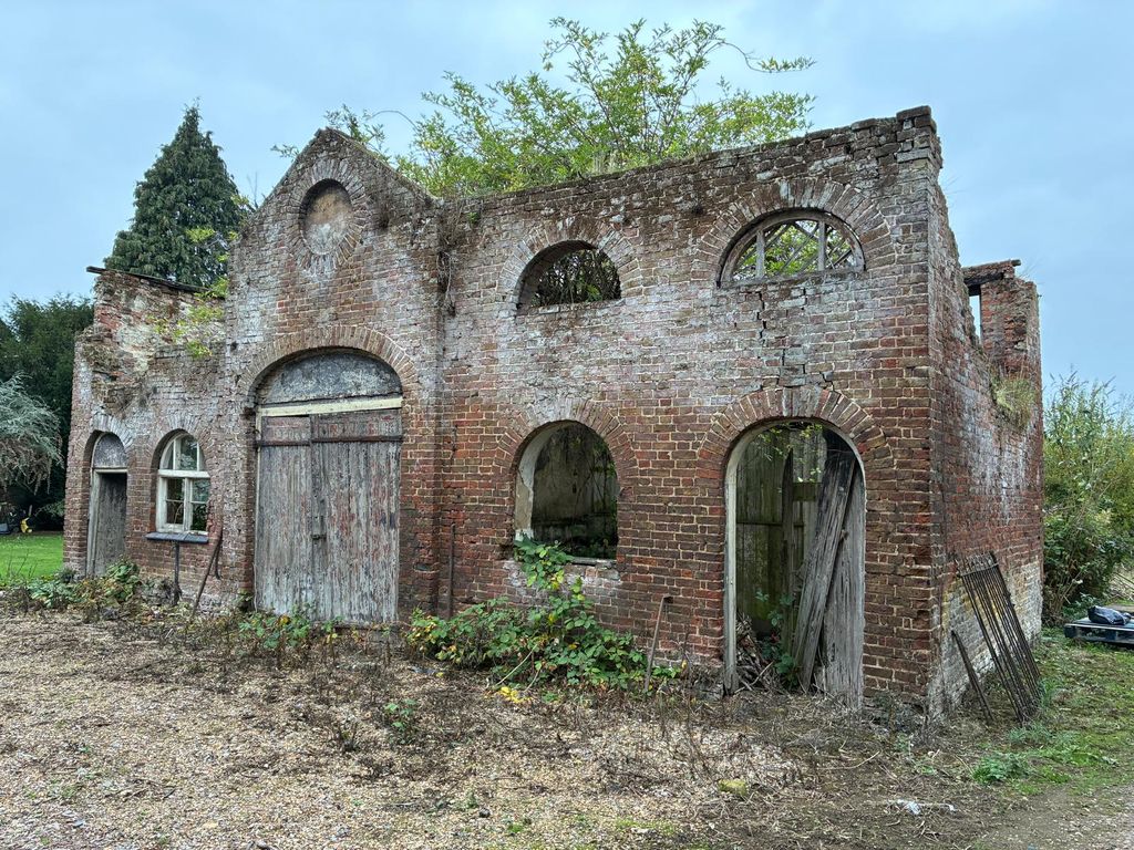 Property photo 3 of 3