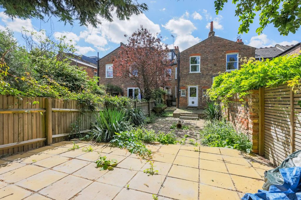 Property photo 3 of 14