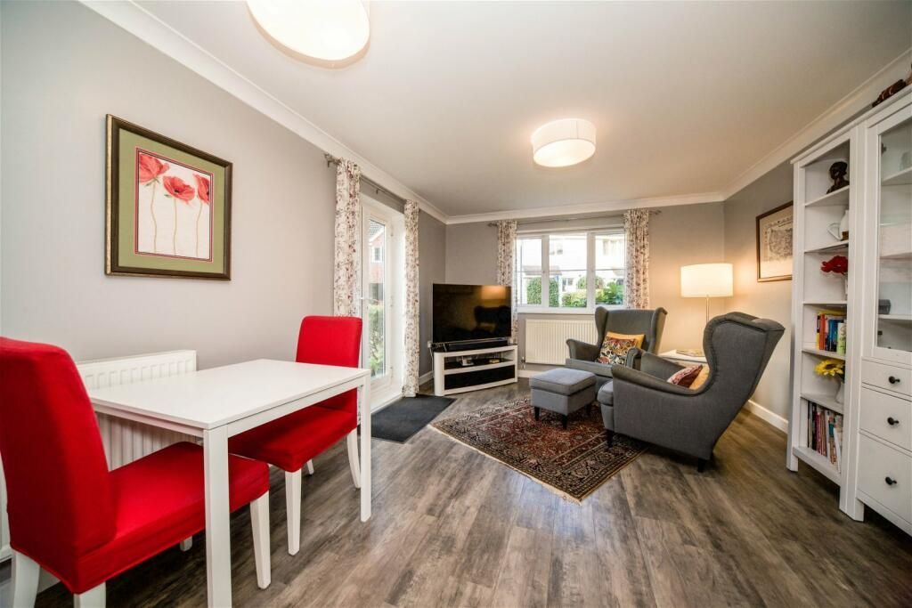 Additional image 4 of 2 bed flat for saleAlbion Way, Edenbridge TN8