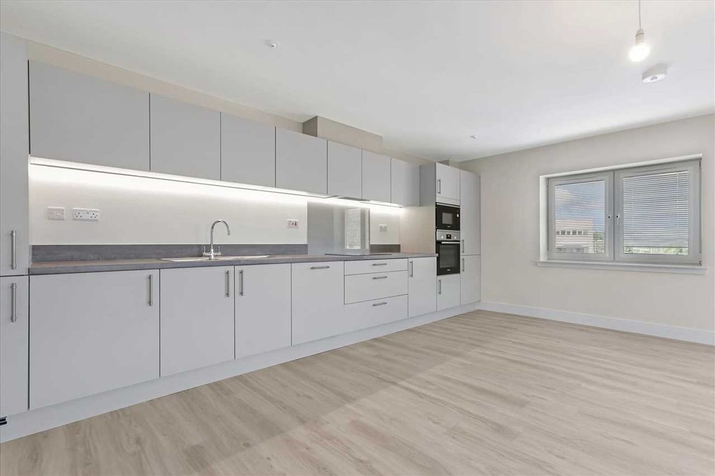 Property photo 2 of 20 Open Plan Lounge &amp; Kitchen (1)