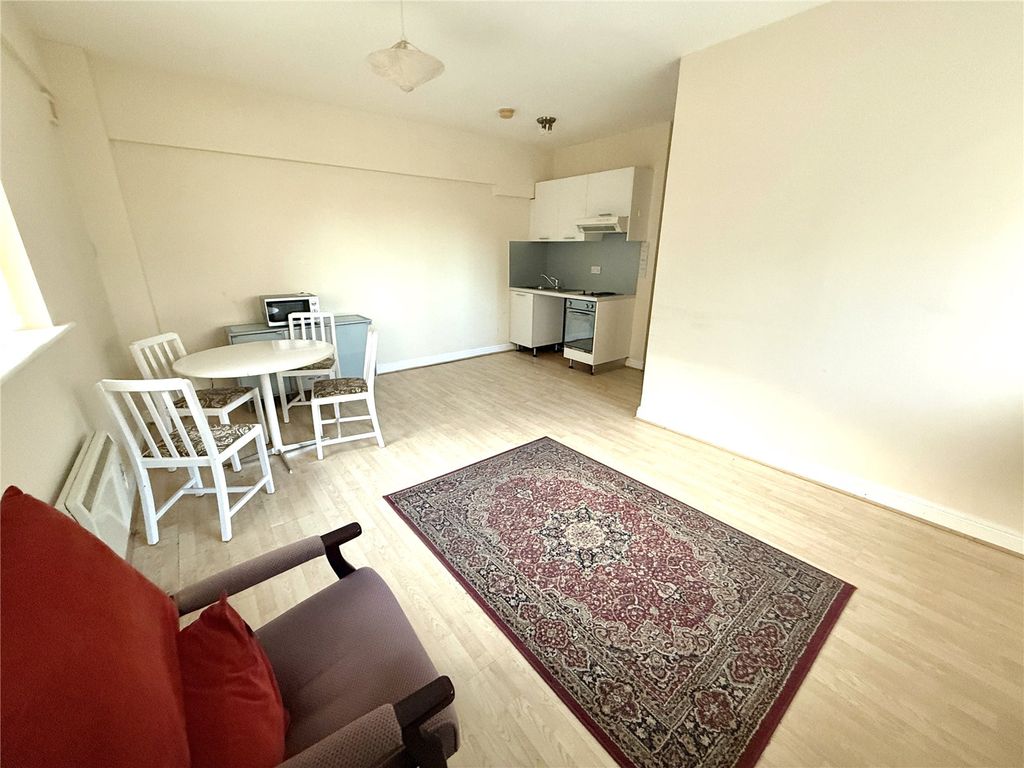 Property photo 2 of 7 Picture No. 01