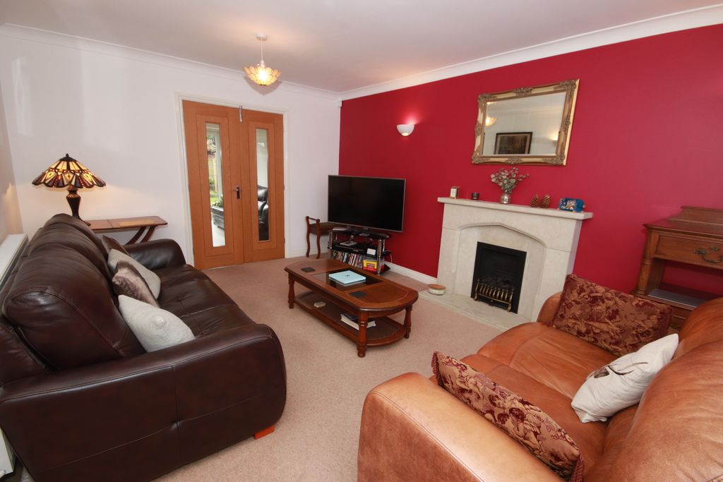 Property photo 3 of 16