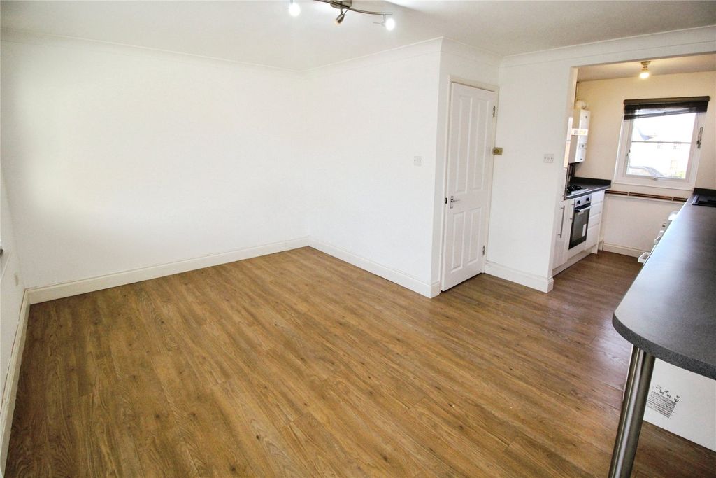 Property photo 2 of 10 Picture No. 03