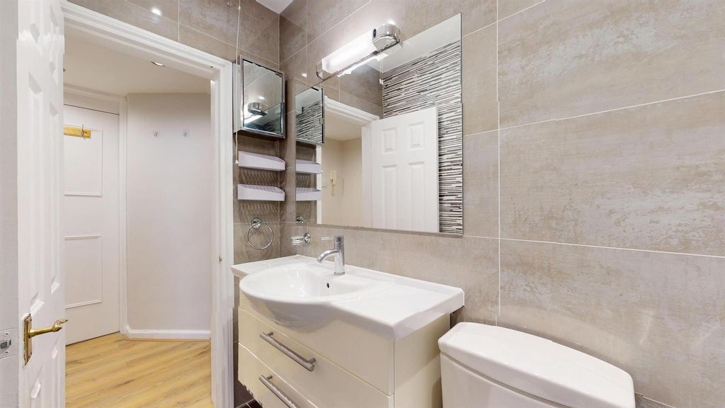 Property photo 3 of 11 68961d5957F012Be21d549E9_166Aa4627Ab79A0A6Eebc1912