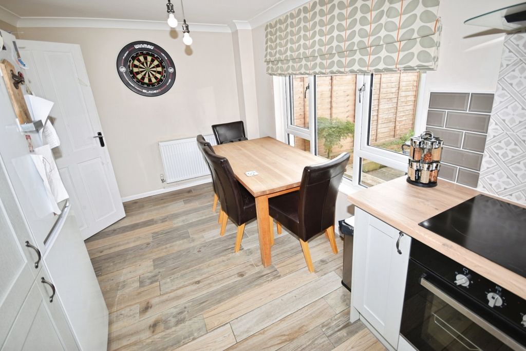 Property photo 3 of 14 Kitchen/Diner