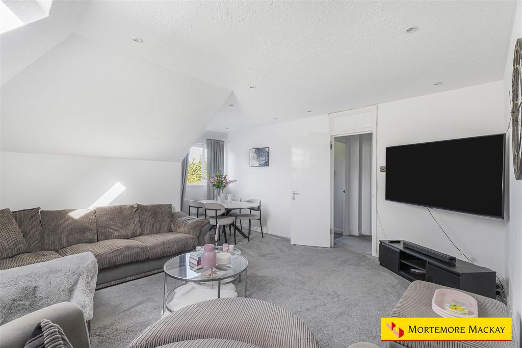 Property photo 3 of 17 15_92365_Watermarked.Jpg