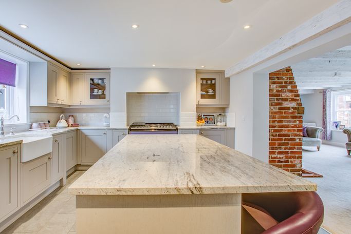 Property photo 3 of 16 Kitchen